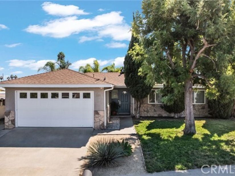652 Parker, Oceanside CA 92057