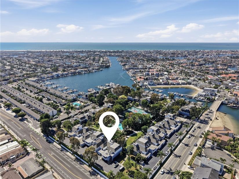 16387 Forest Hills, Huntington Beach CA 92649