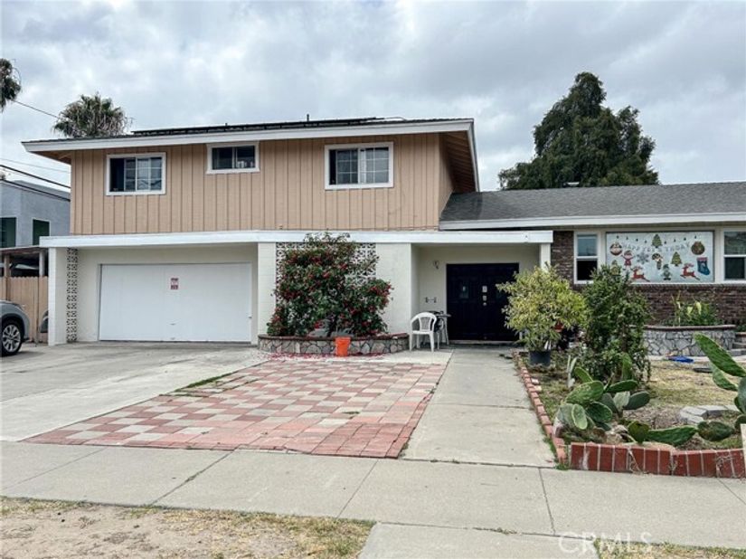 8192 Legion, Midway City CA 92655