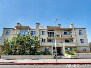 16940 Chatsworth