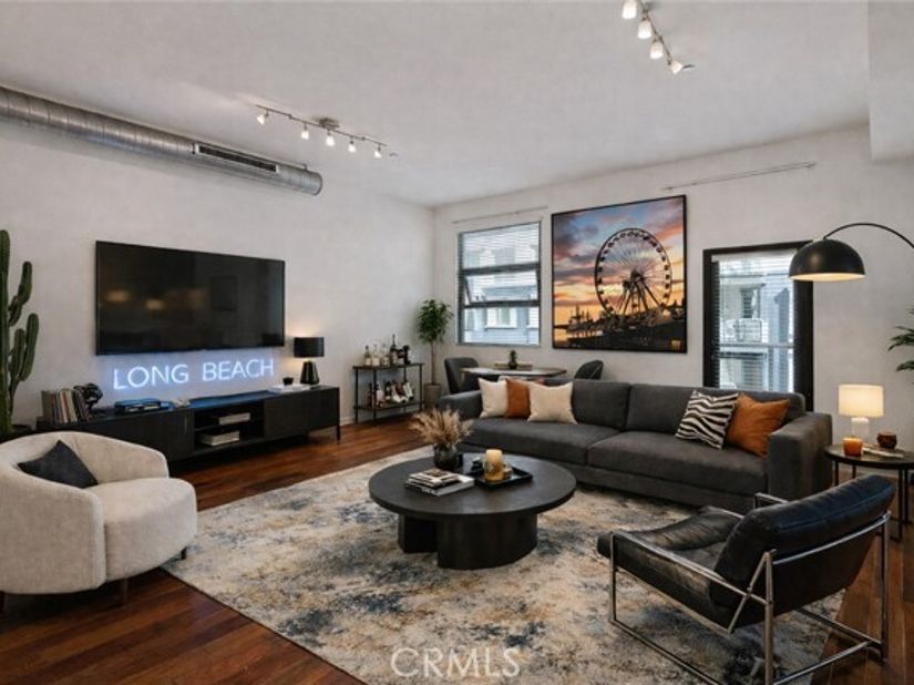 133 The Promenade 426, Long Beach CA 90802