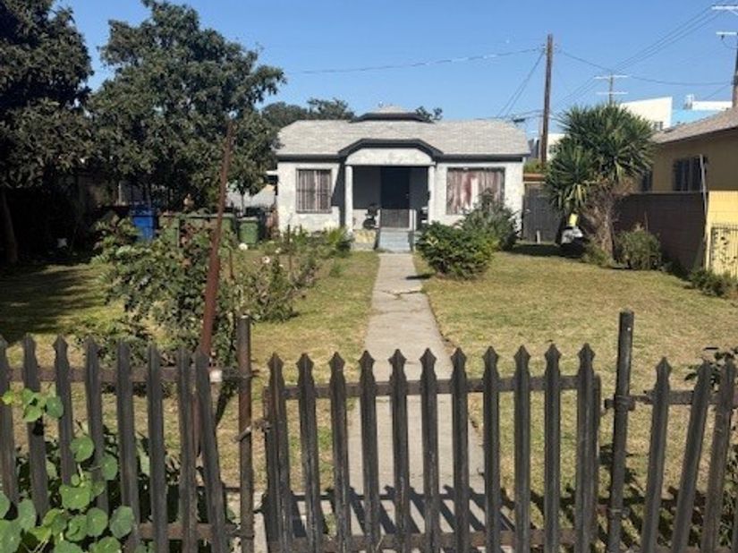 937 E 91st. Street, Los Angeles CA 90002
