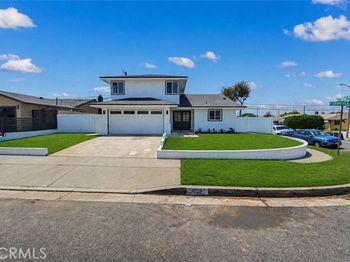 1606 E Fernrock