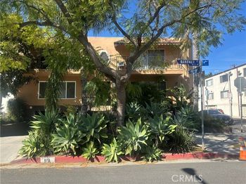951 N Gardner