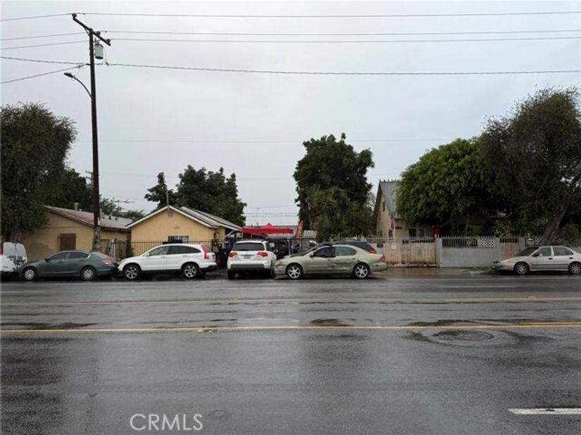 2531 E El Segundo, Compton CA 90222
