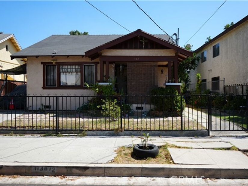 1138 S Ardmore, Los Angeles CA 90006