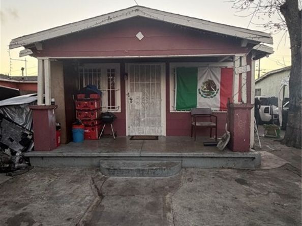 8239 Bell Avenue, Los Angeles CA 90001