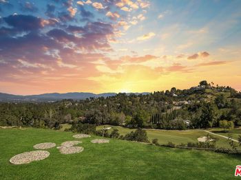 3970 Ellenita Avenue