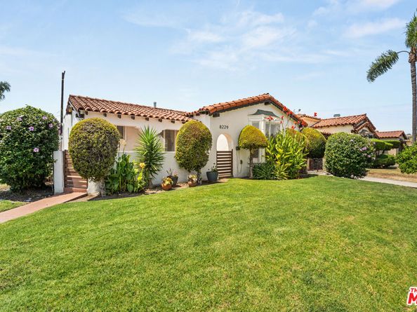 8229 S Mariposa Avenue, Los Angeles CA 90044