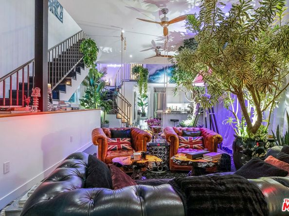 2513 Lincoln Boulevard, Venice CA 90291