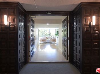 10535 Wilshire Boulevard