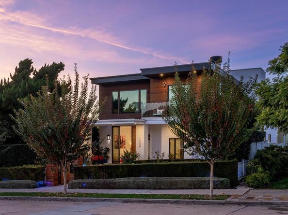 1224 Virginia Way, La Jolla CA 92037