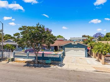 240 Ledgewood Ln