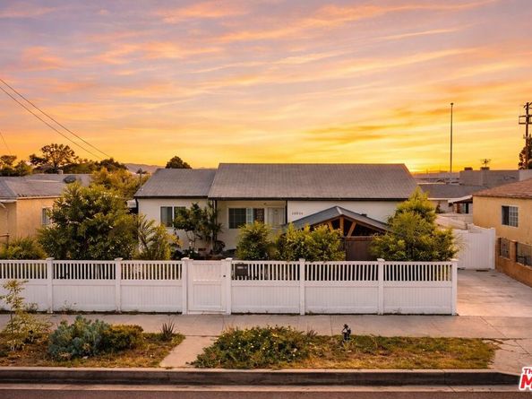 10554 Lanark Street, Sun Valley CA 91352