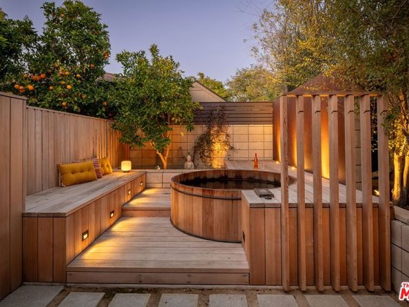 1060 Nowita Place, Venice CA 90291