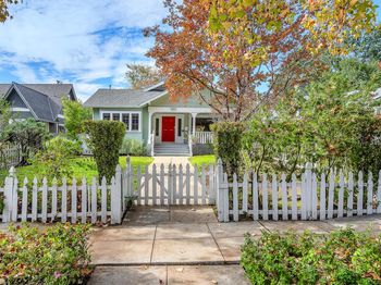 1403 N Orange Grove Avenue