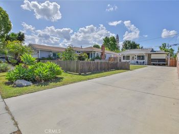 1404 E Michelson