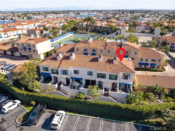 16425 Martin Lane, Huntington Beach CA 92649