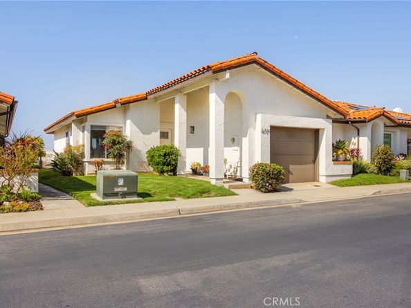 6729 Hyacinth Circle, Carlsbad CA 92011