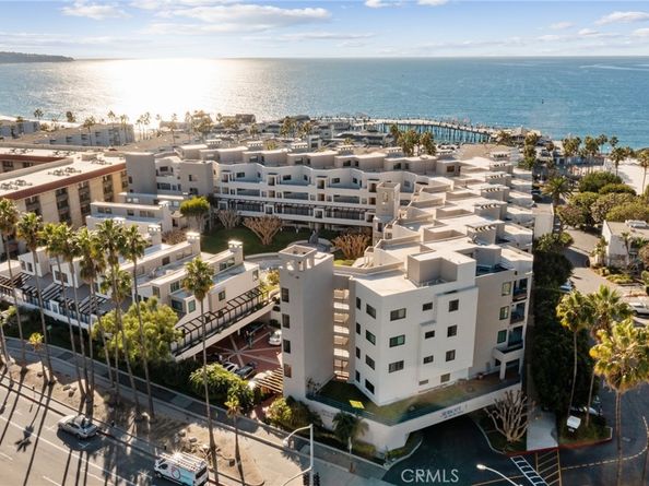 510 The Village 203, Redondo Beach CA 90277