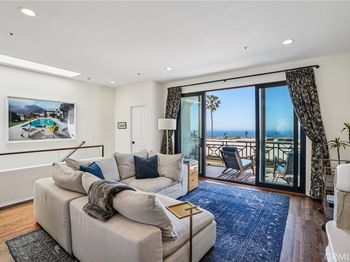 710 Manhattan Beach Boulevard