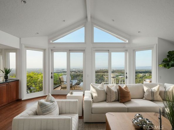 7 Cherbourg, Newport Beach CA 92660