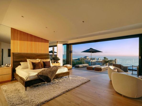 2680 Ocean Street, Carlsbad CA 92008