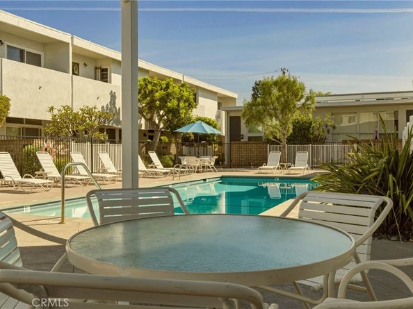4331 W Sarah Street 10, Burbank CA 91505