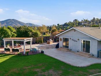 4057 Calavo Dr