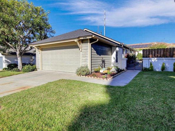 595 Hampshire Lane, Chula Vista CA 91911