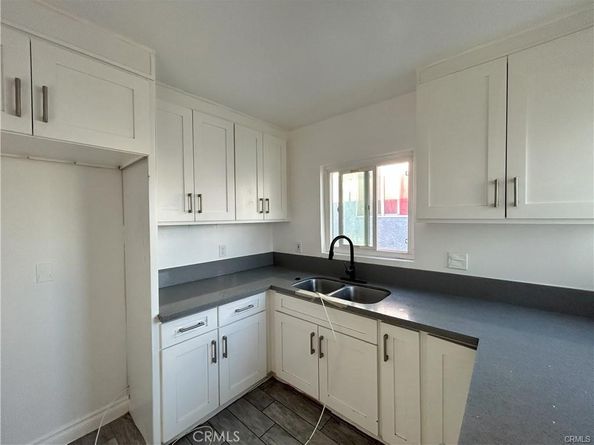 229 W 70th, Los Angeles CA 90003