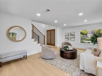 137 S Thistle