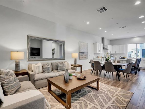 168 Sawbuck, Irvine CA 92618