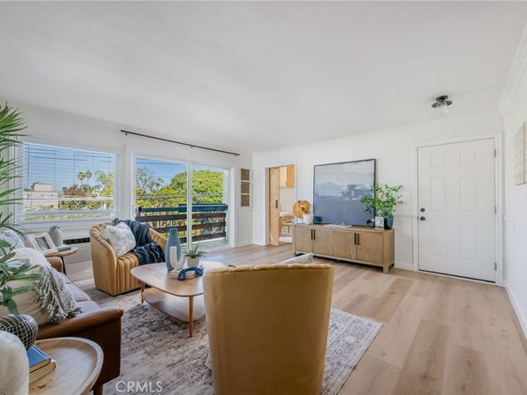 2844 E 3rd St 210, Long Beach CA 90814