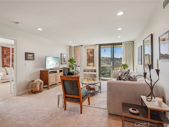 4239 Via Arbolada 208, Los Angeles CA 90042