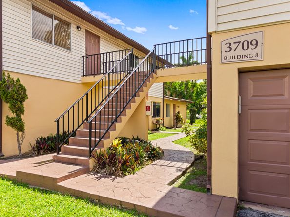 3709 NW 84th Avenue, Sunrise FL 33351