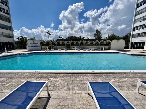 2100 Sans Souci Boulevard A1410, North Miami FL 33181