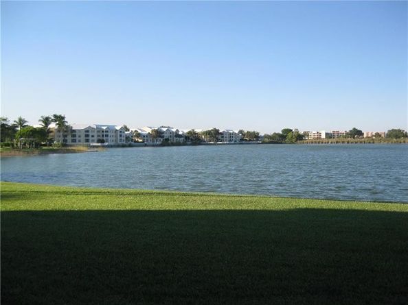 2647 NW 33rd Street 2305, Oakland Park FL 33309
