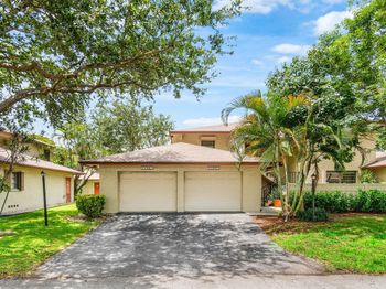 1779 NE 39th Court