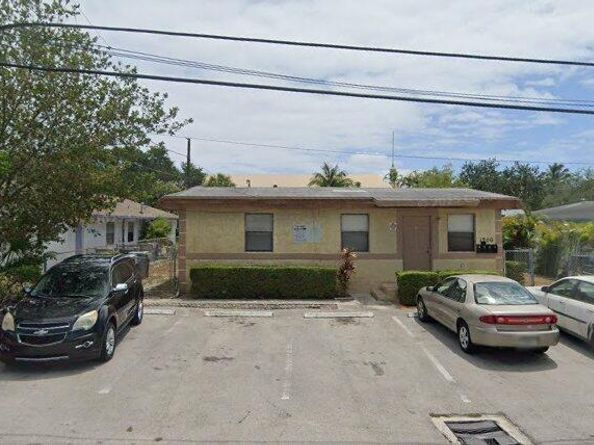 831 NW 17th Terrace 14, Pompano Beach FL 33069