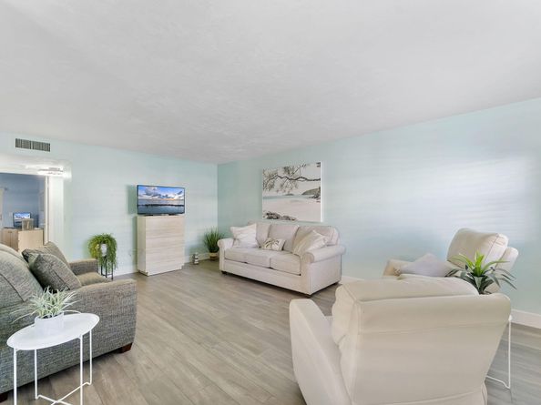 3322 Cynthia Lane 102, Lake Worth Beach FL 33461