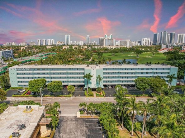 700 NE 14th Avenue 407, Hallandale Beach FL 33009