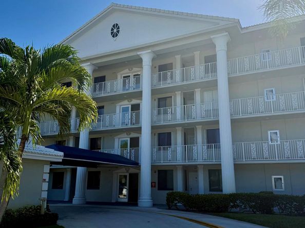 3501 Village Blvd Apt 104, West Palm Beach FL 33409