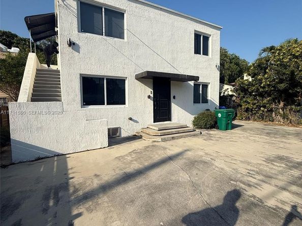 241 NW 34th Terrace, Miami FL 33127
