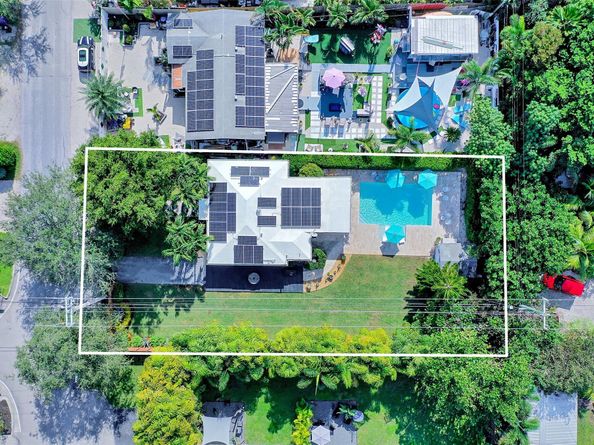 1345 NW 4th Ave, Fort Lauderdale FL 33311