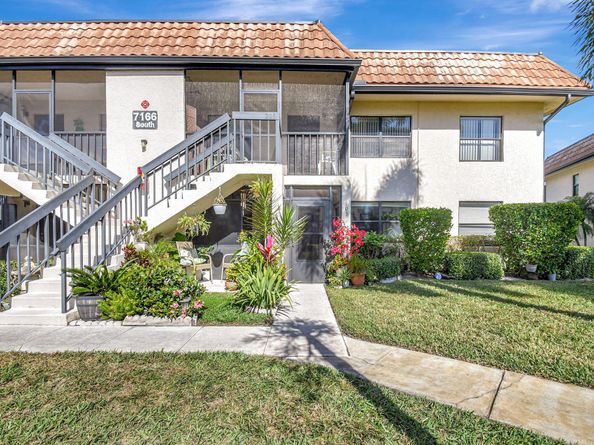 7166 Golf Colony Court 203, Lake Worth FL 33467