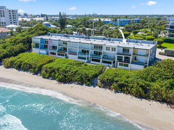 1016 Ocean Drive
