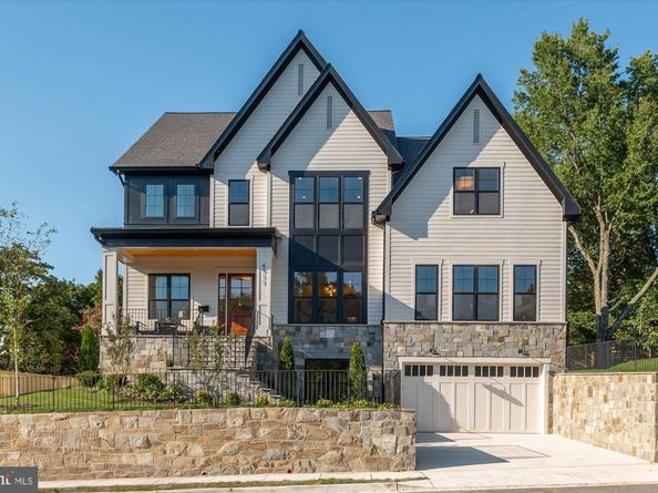 4911 37TH Street N, Arlington VA 22207