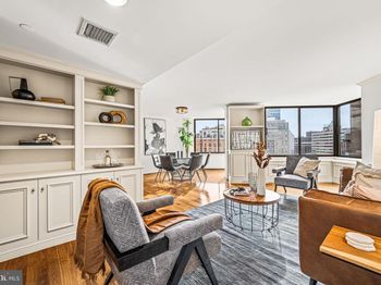 202 W Rittenhouse Square