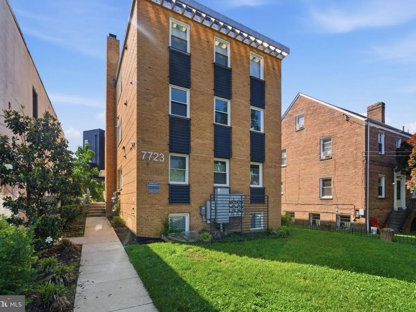 7723 Alaska Avenue NW B102, Washington DC 20012